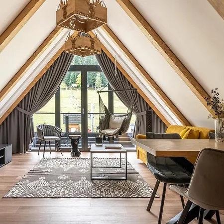 Stacja Nosal 아파트 *