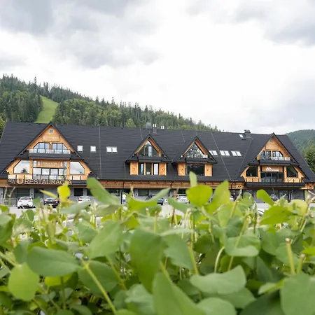 Stacja Nosal 아파트